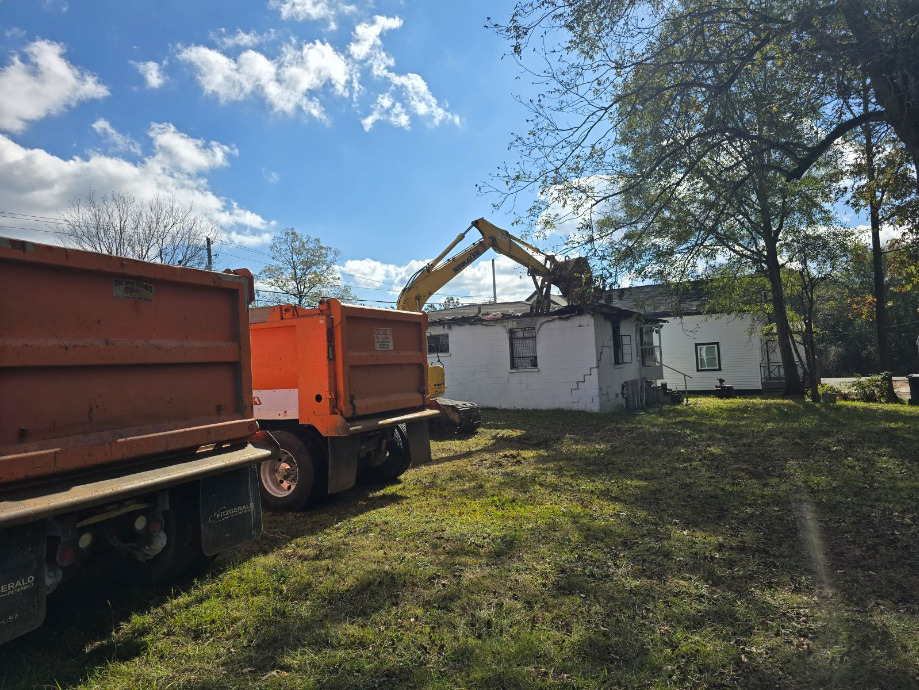 Alabama Demolition Services For Residential Septic Tank Installation 